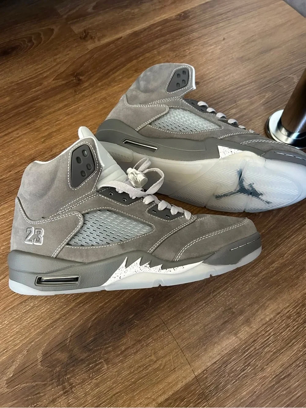 Jordan 5 wolf grey